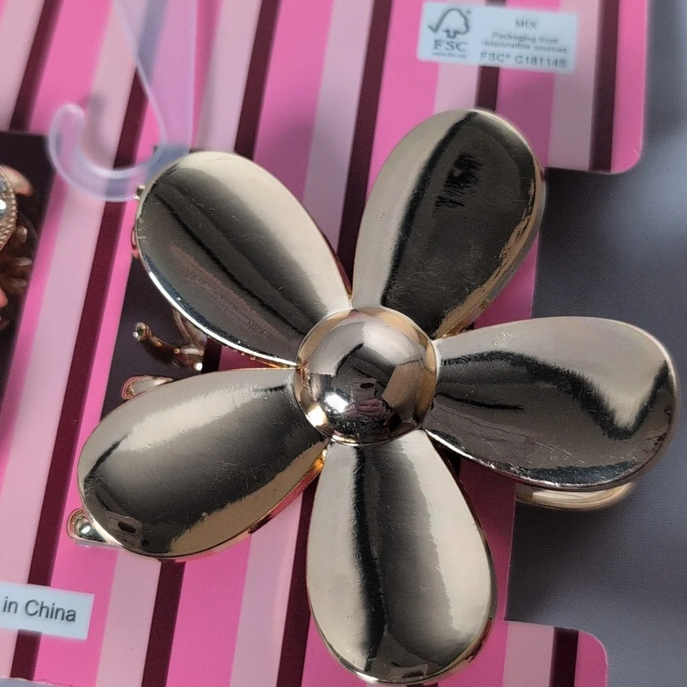 Piper K Gold Tone Metal Flower Daisy Hair Claw Clips